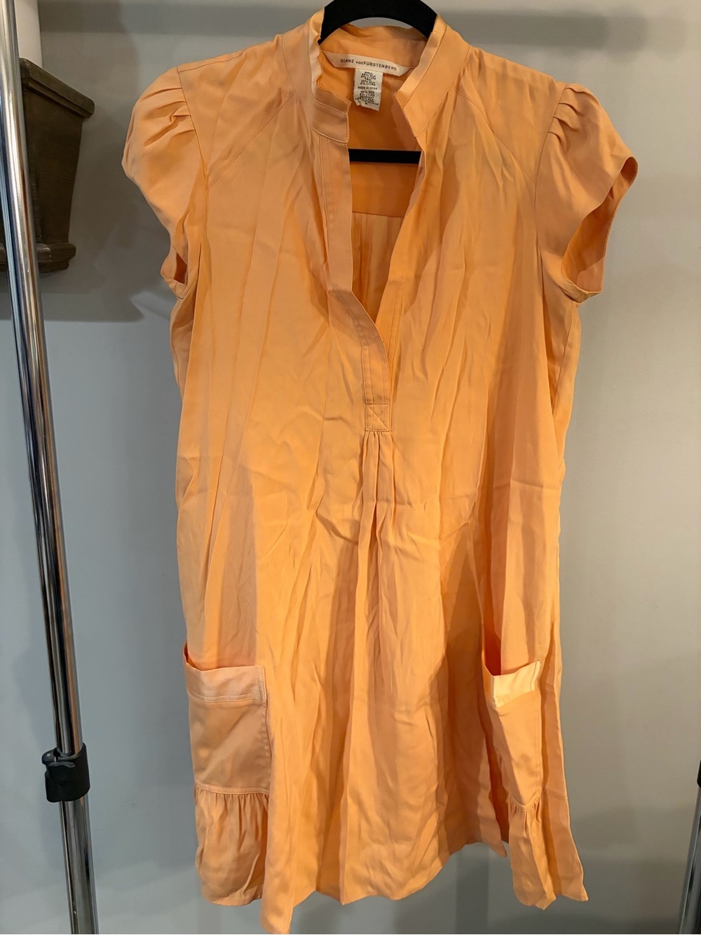 Diane Von Furstenberg DvF vintage Lolly peach silk dress womens size 4